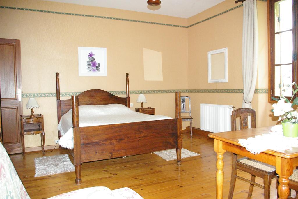 Chambres D'Hotes Du Maine Lalinde Quarto foto